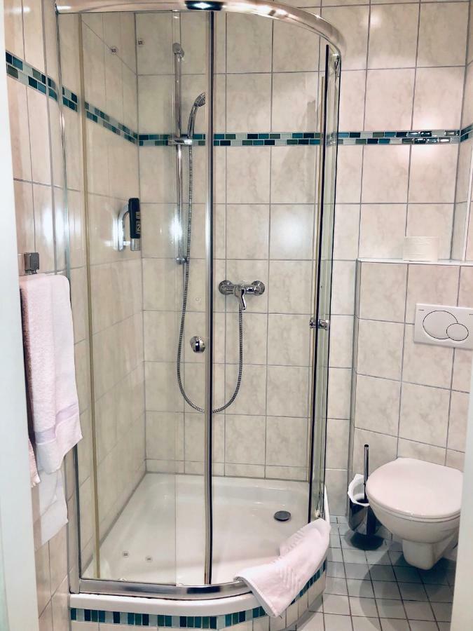 Hotel Pension Wiesenau Salzhausen المظهر الخارجي الصورة